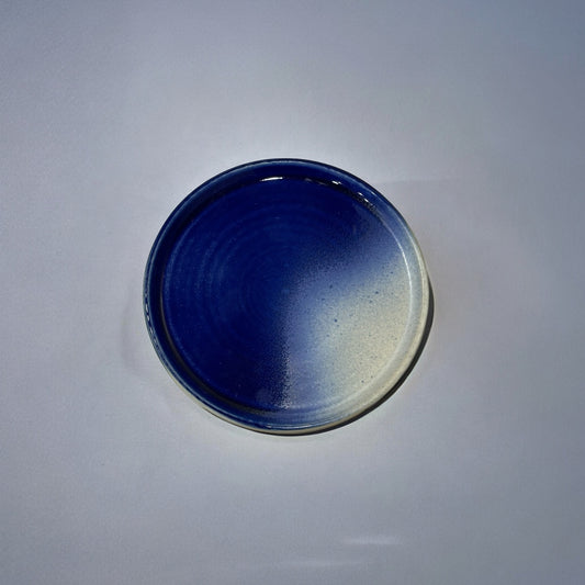 "JAEE" Handmade Pottery Plate ( Snow Blue )