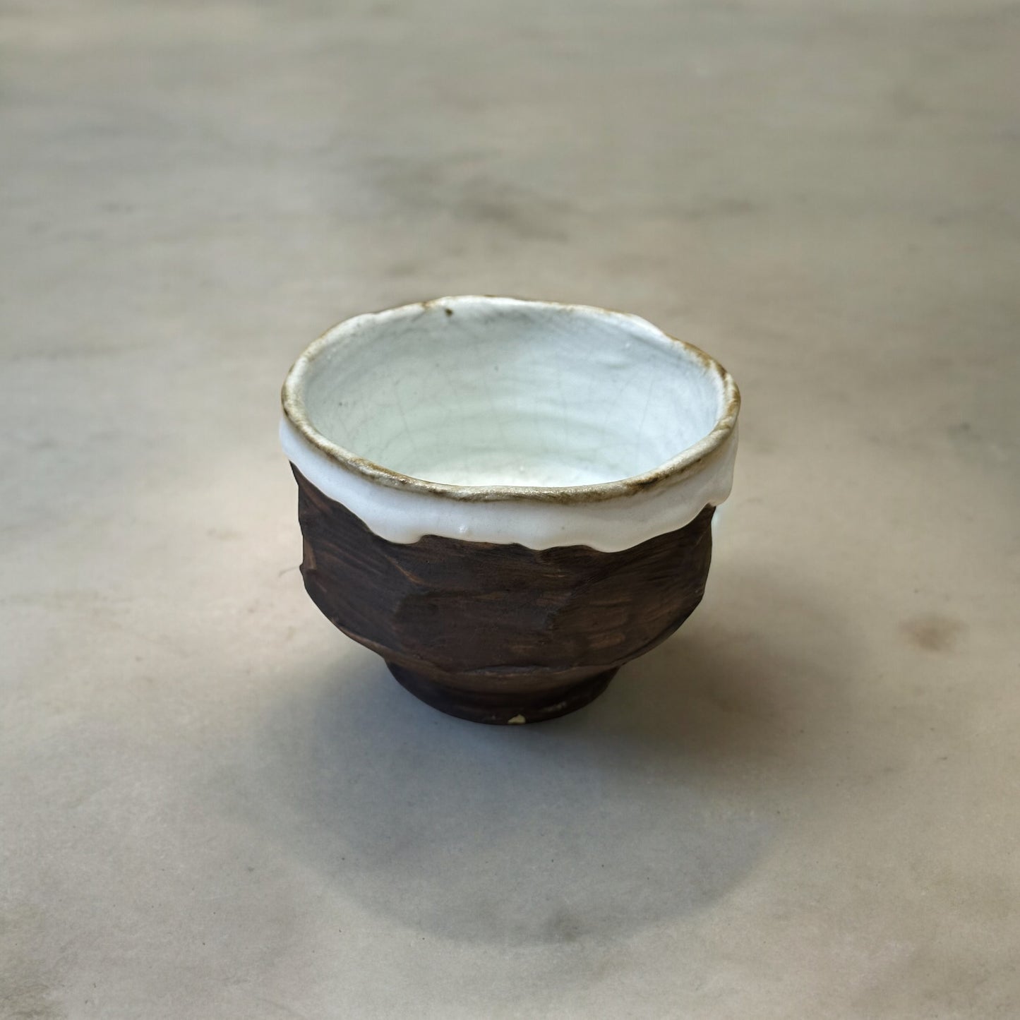 《 葉萱勳 》手工茶碗 青瓷美國黑土