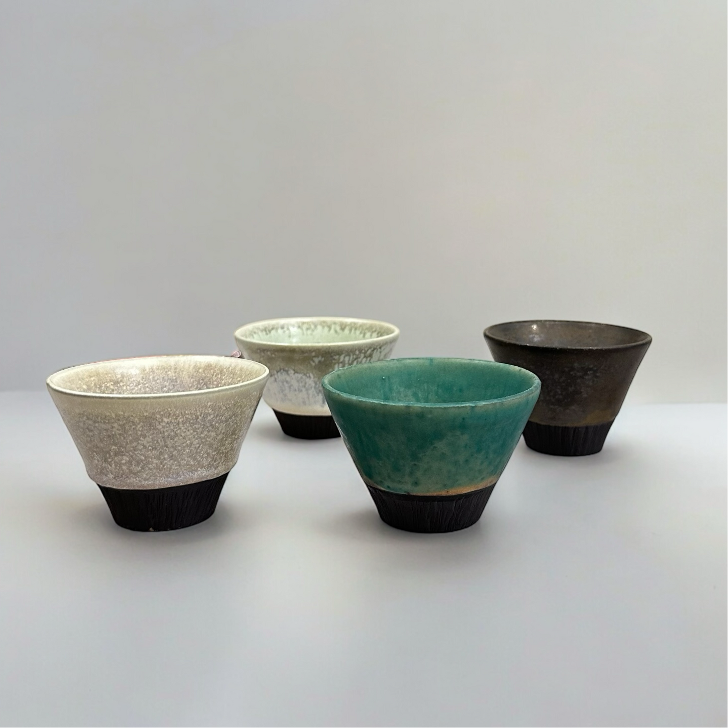 "Japanese Pottery" Handmade Pottery Cup ( Mountain Green )