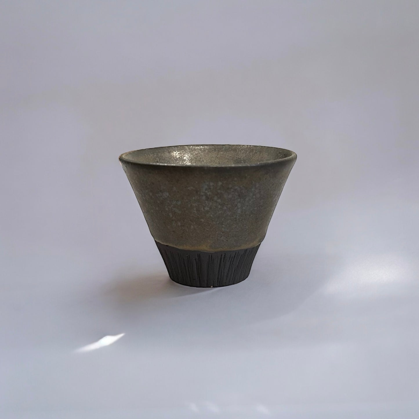 《 日本製陶 》元永成洸 手工茶杯 霧光銅