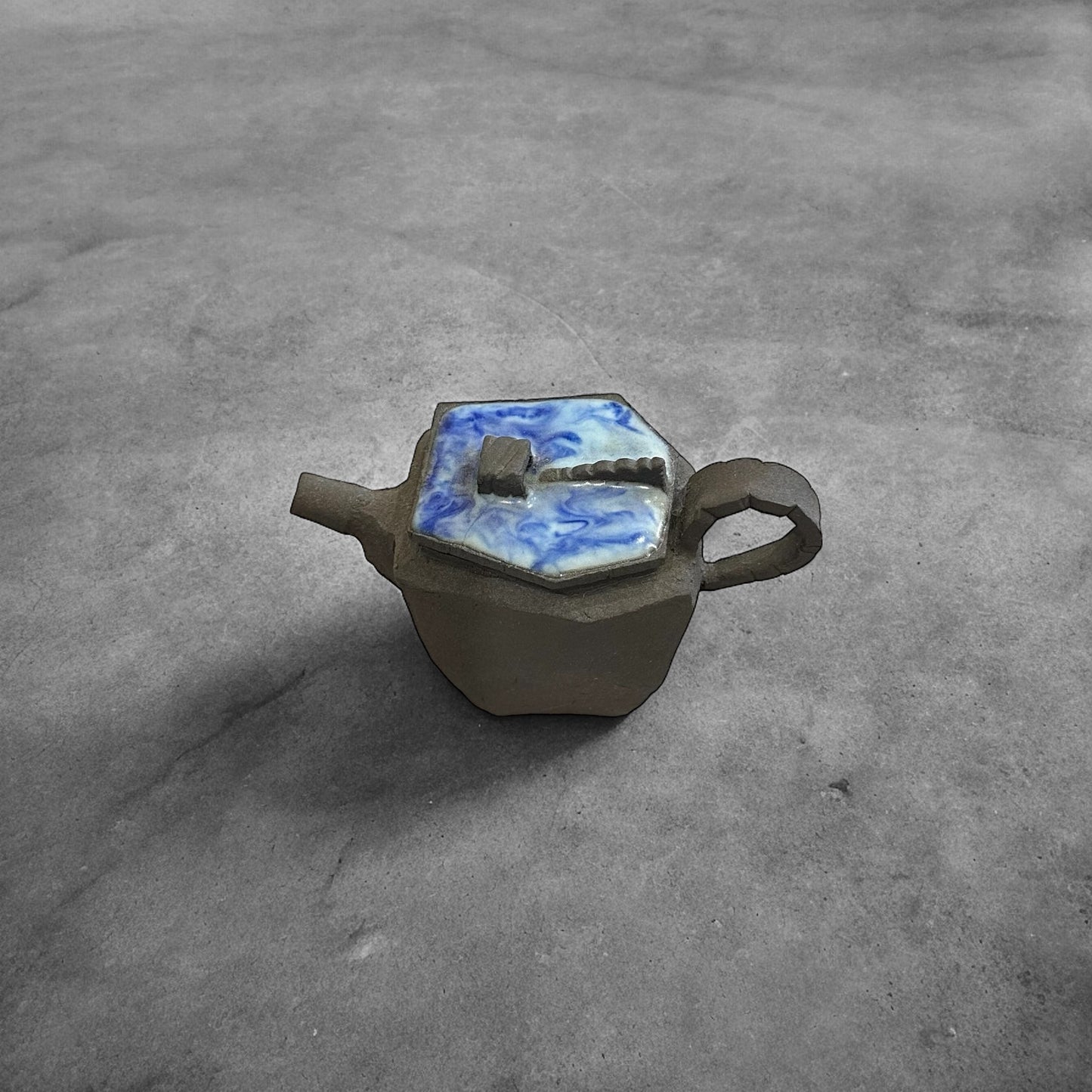 《 葉萱勳 》 手工茶壺 青瓷黑土