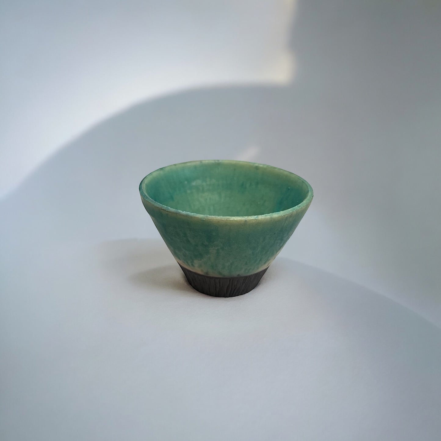"Japanese Pottery" Handmade Pottery Cup ( Mountain Green )