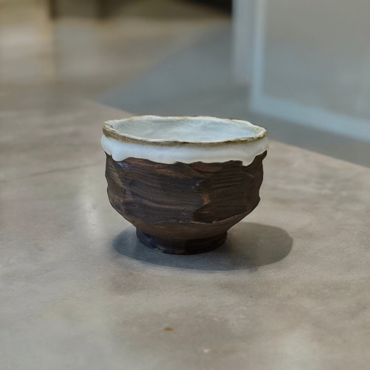 《 葉萱勳 》手工茶碗 青瓷美國黑土