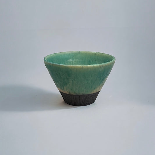"Japanese Pottery" Handmade Pottery Cup ( Mountain Green )