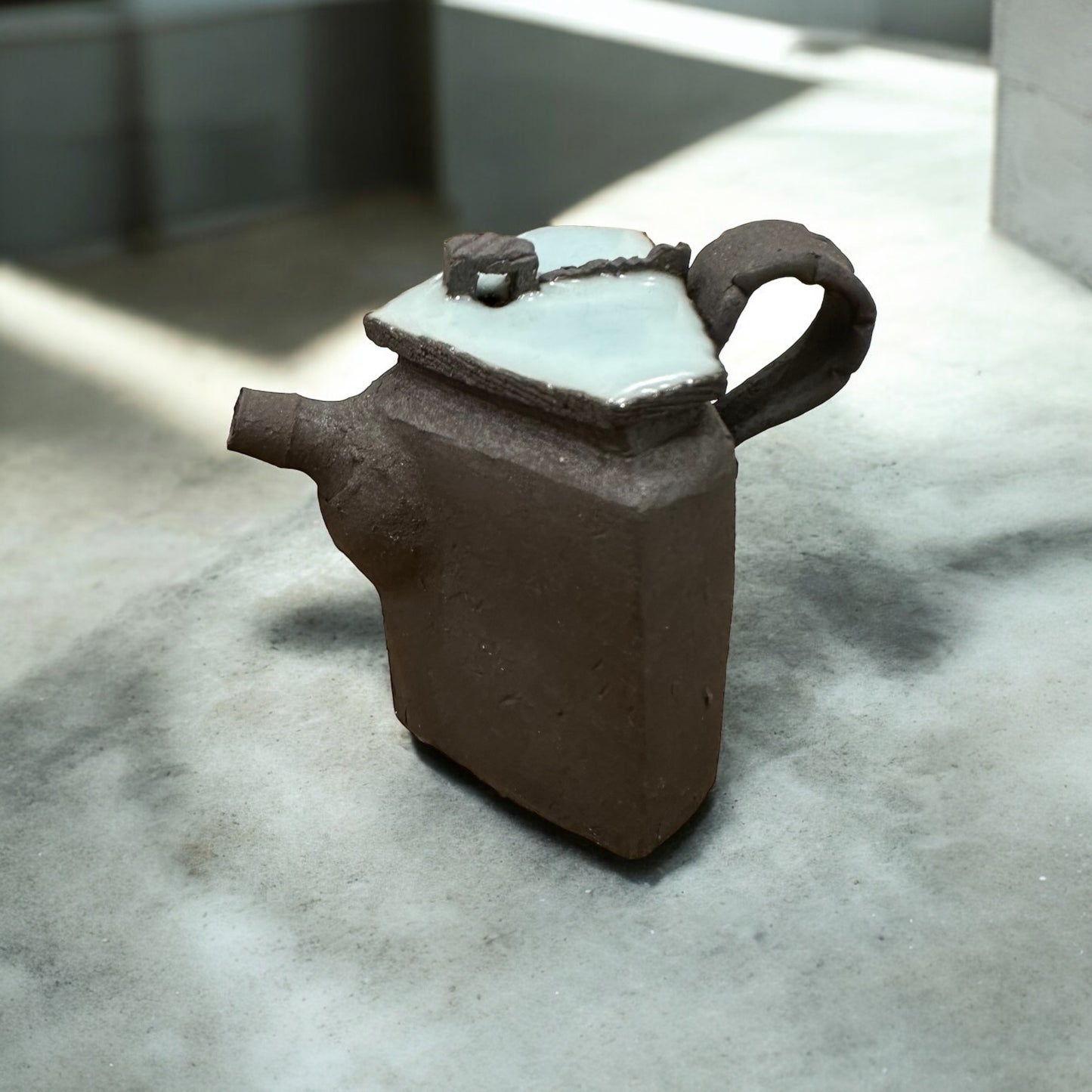 "Ye Hsuan-Hsun " Handmade Pottery Teapot ( Celadon Black Clay )