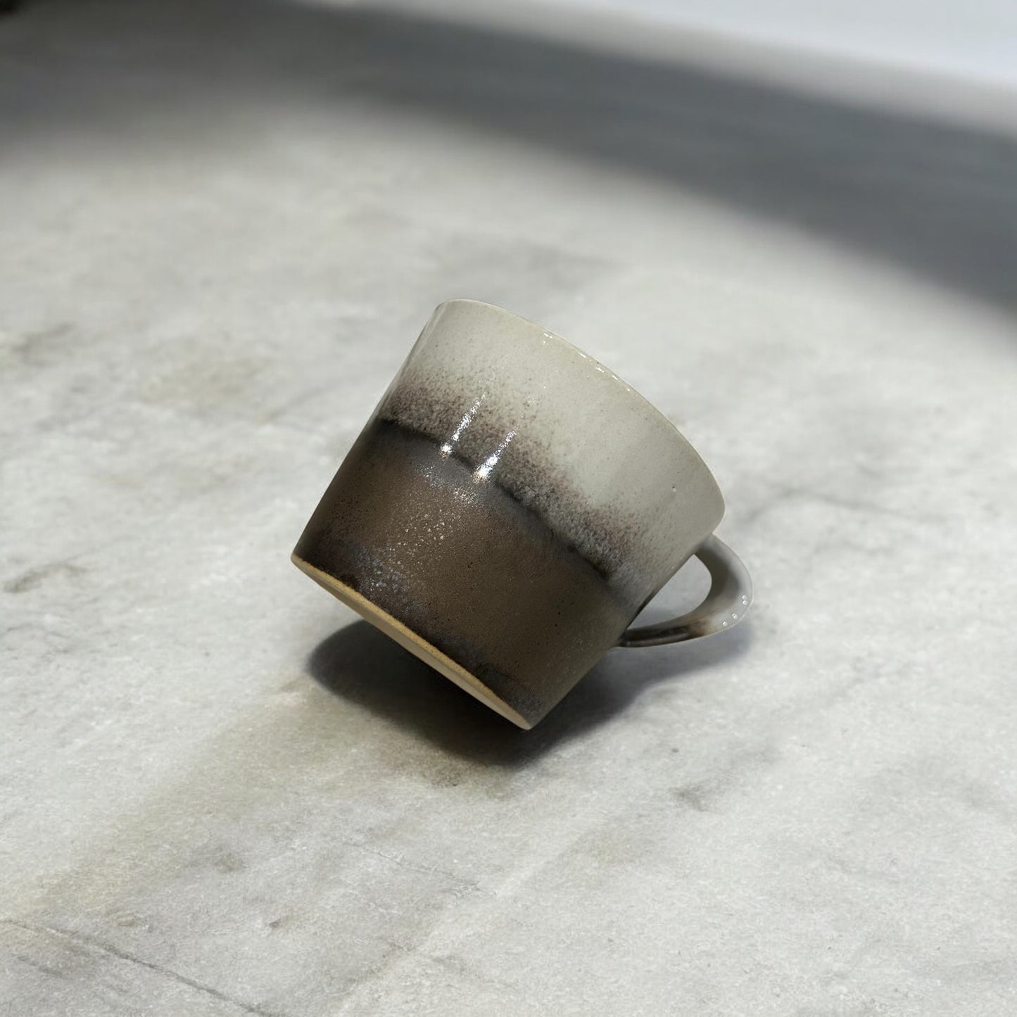 《 吉時雨陶藝 》手工馬克杯 迷霧咖啡