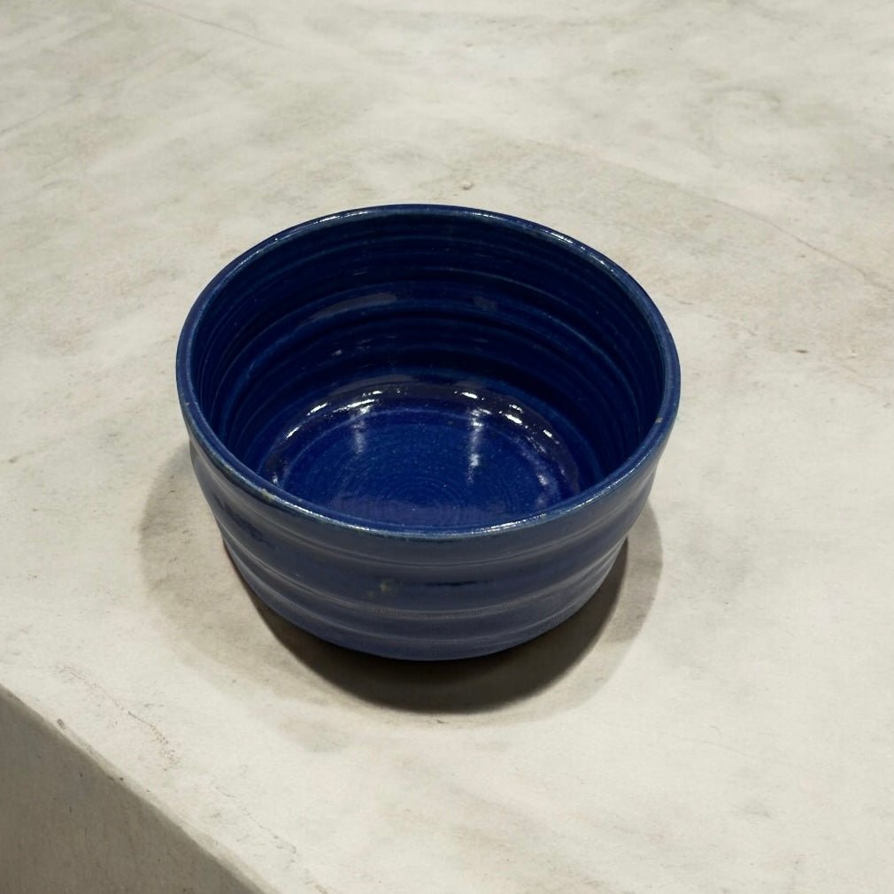 《 吉時雨陶藝 》 手工茶碗 海洋亮藍