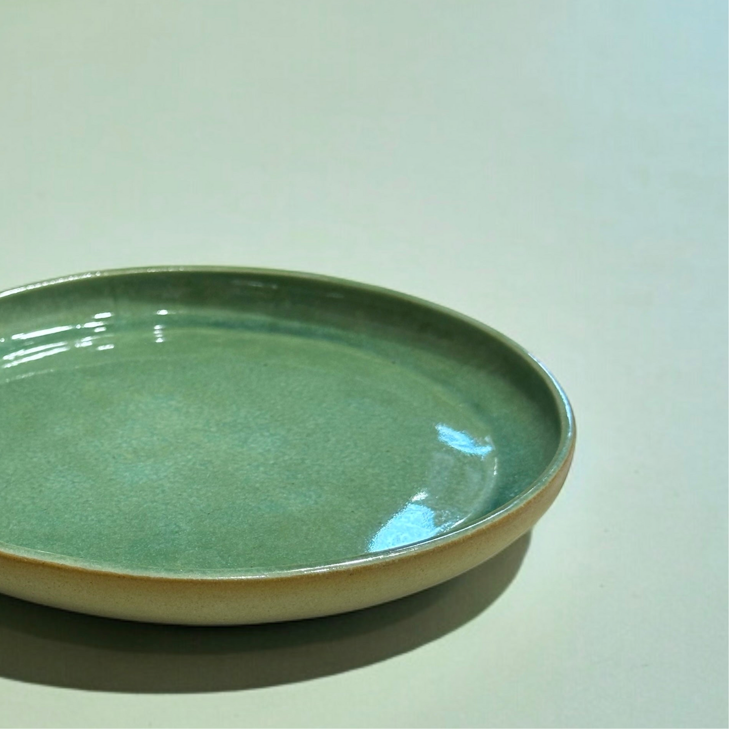 "JAEE" Handmade Pottery Plate ( Green )